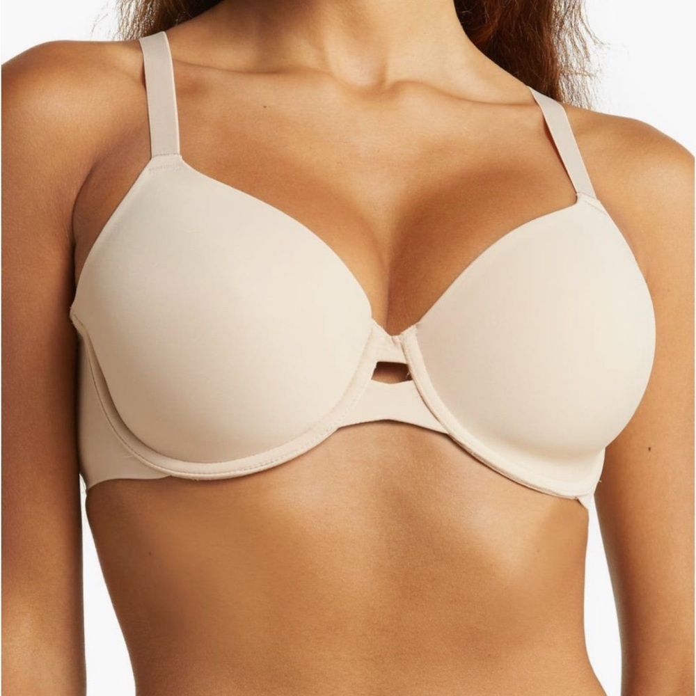 Seamless Nude Bra